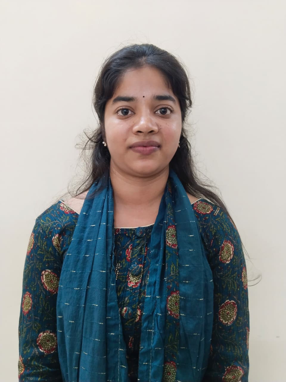Ms. Suchitra (B.A, B.Ed)
